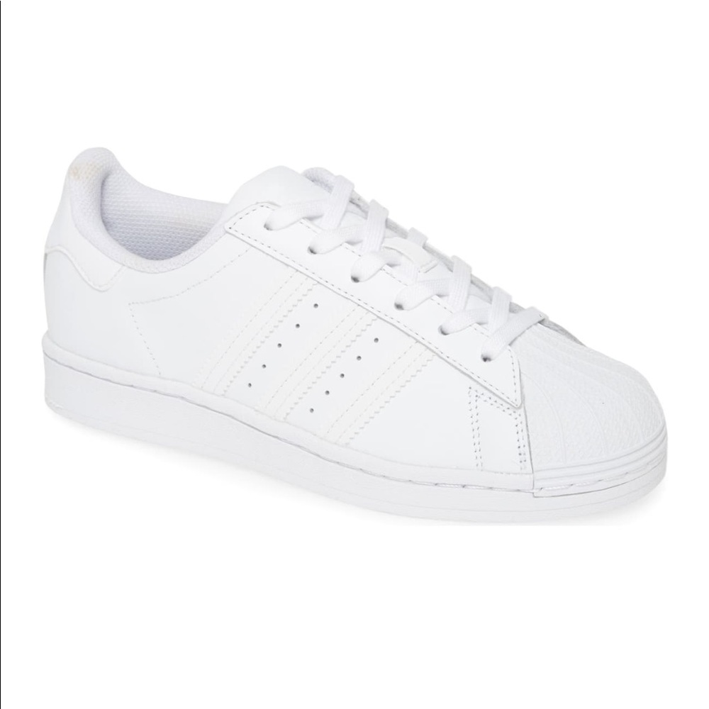 NEW!!! ADIDAS SUPERSTAR SNEAKER SIZE 8